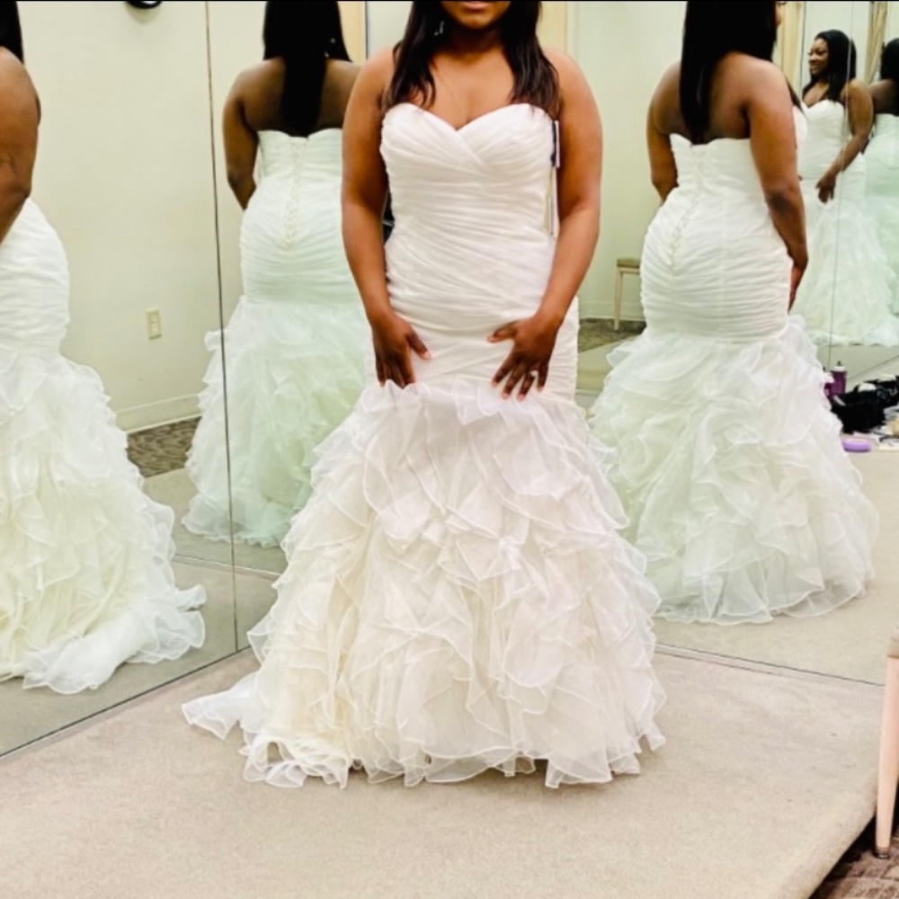 David’s Bridal Mermaid Dress size 12